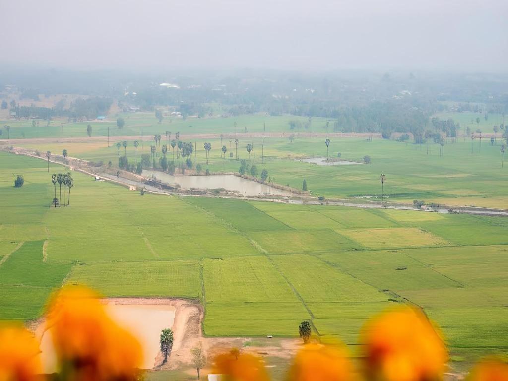 Natural Park Resort De Wang Thong Phitsanulok Exterior photo