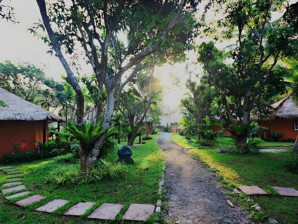 Natural Park Resort De Wang Thong Phitsanulok Exterior photo